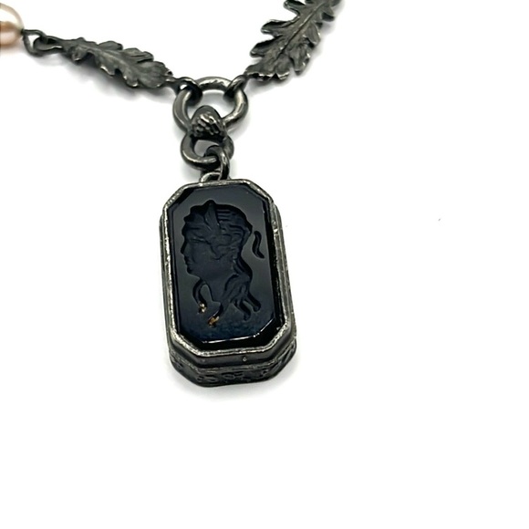 Gorgeous Signed EXTASIA Black Cameo Bead Pearl Necklace Triple Black Chain - Picture 8 of 14